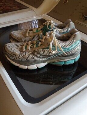 Saucony Women’s Gray & Teal Running Shoes